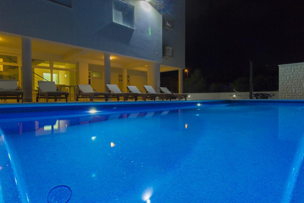 Apartment Royal โวดีเซ ภายนอก รูปภาพ