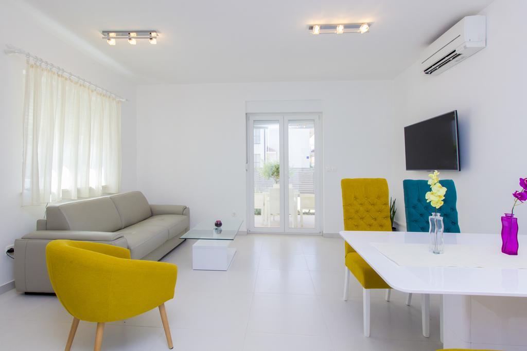 Apartment Royal โวดีเซ ภายนอก รูปภาพ